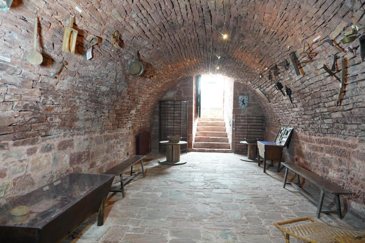 Chateau De Vassinhac Chambres D'Hotes Collonges La Rouge Exterior photo