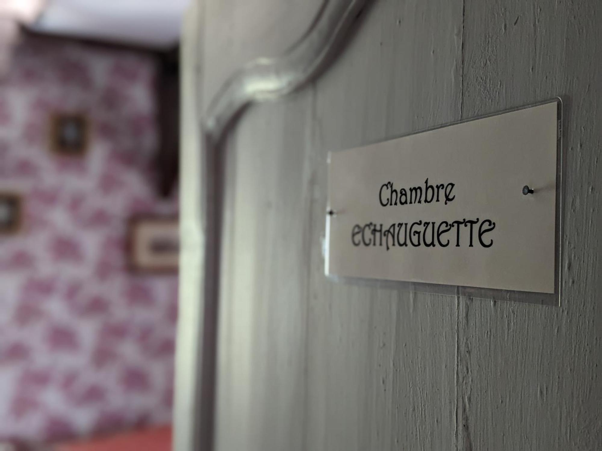 Chateau De Vassinhac Chambres D'Hotes Collonges La Rouge Room photo